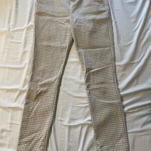 Sezane Houndstooth Ankle Pants - Beige and White